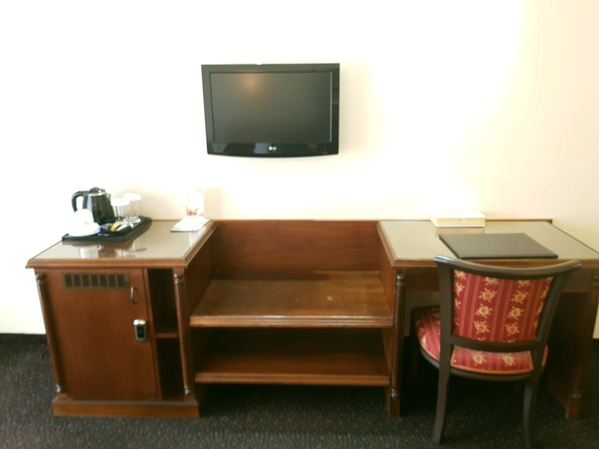Madisson Hotel 4*